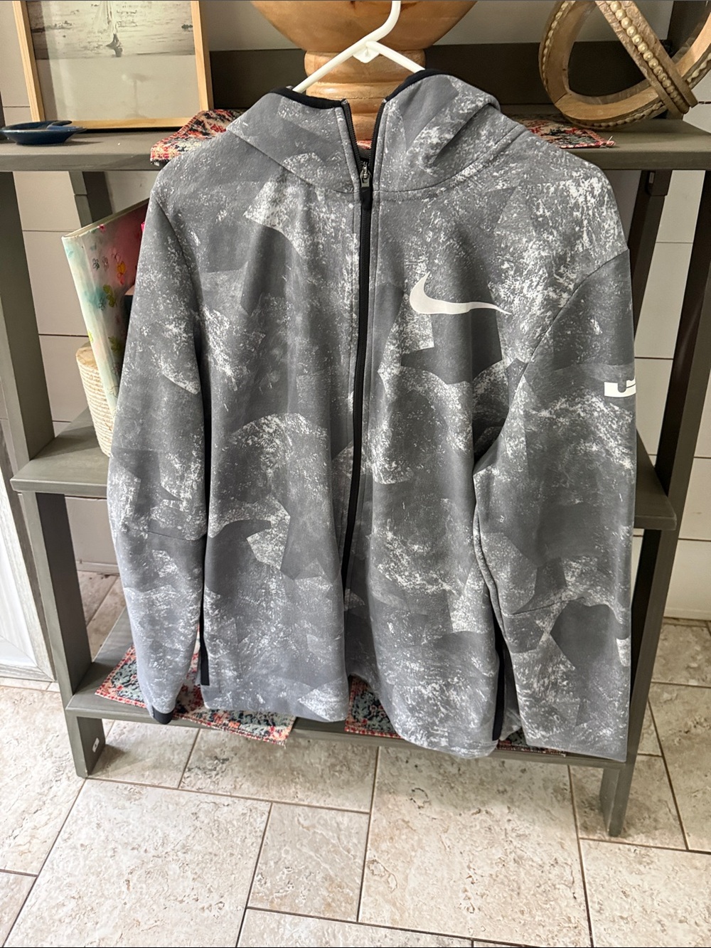 Nike Gray and White Camouflage Zip-Up Hoodie - Picture 4 of 5